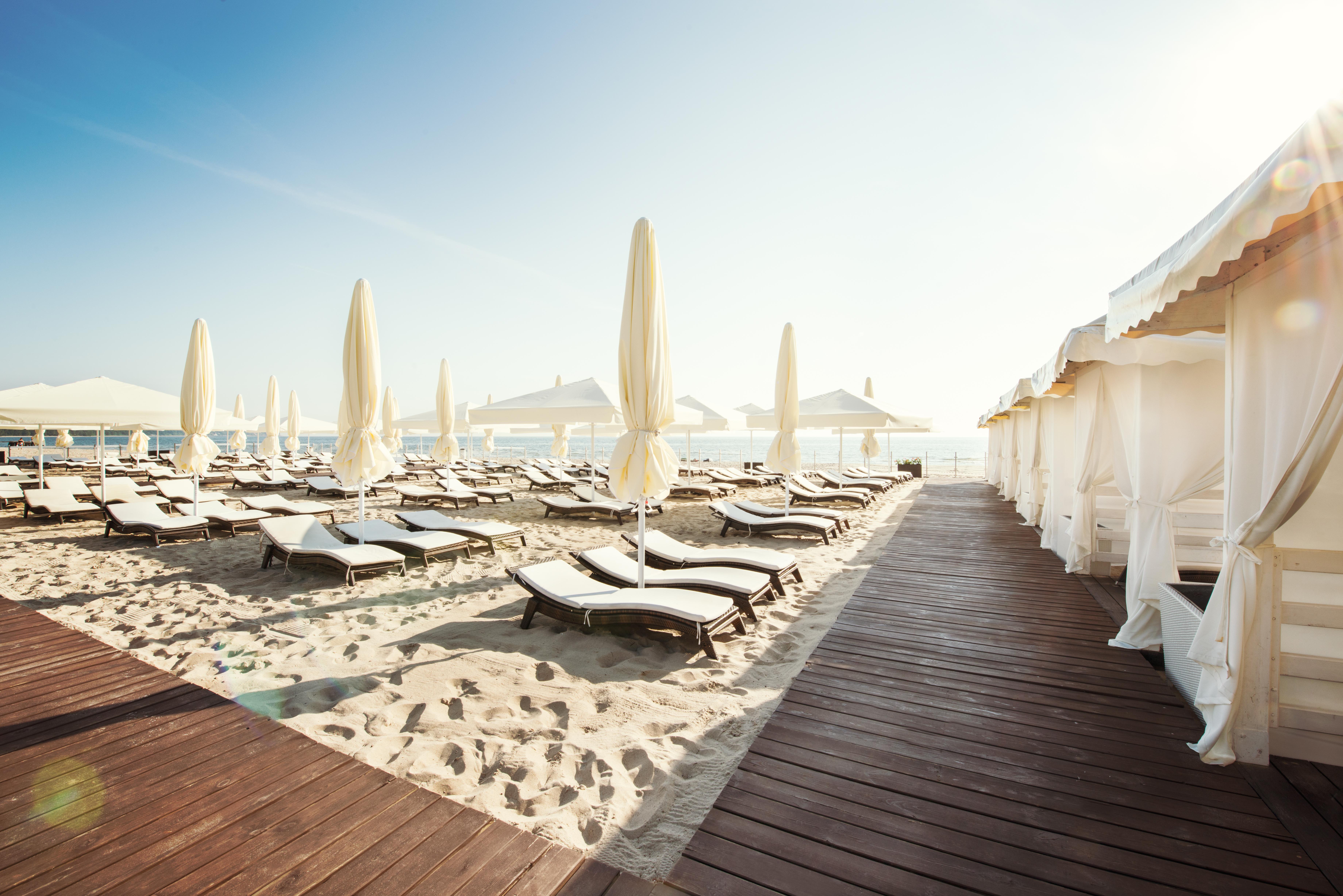 索波特索菲特大酒店 外观 照片 Beach at the Kempinski Hotel, Zuri, Switzerland