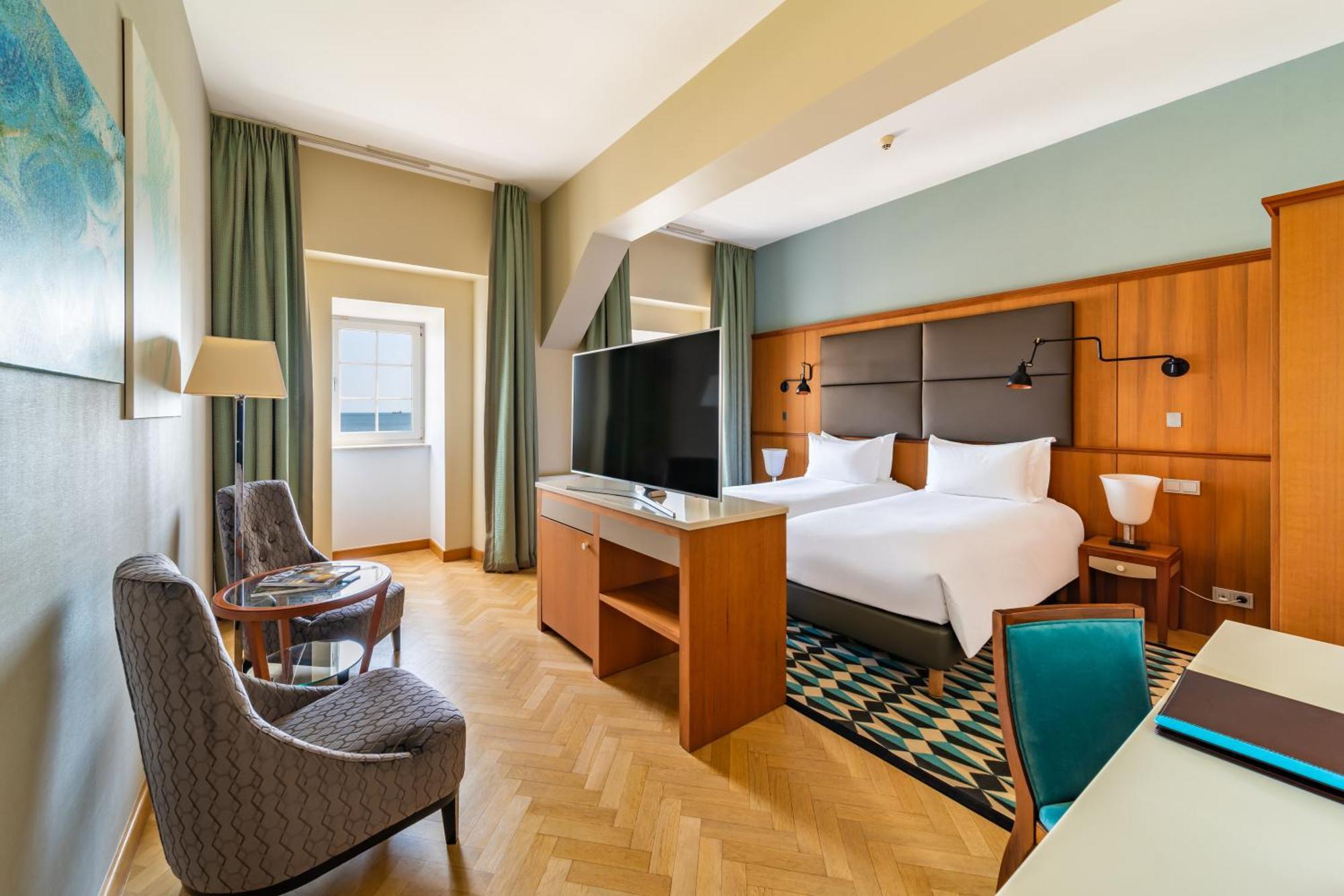 索波特索菲特大酒店 外观 照片 A room at the hotel