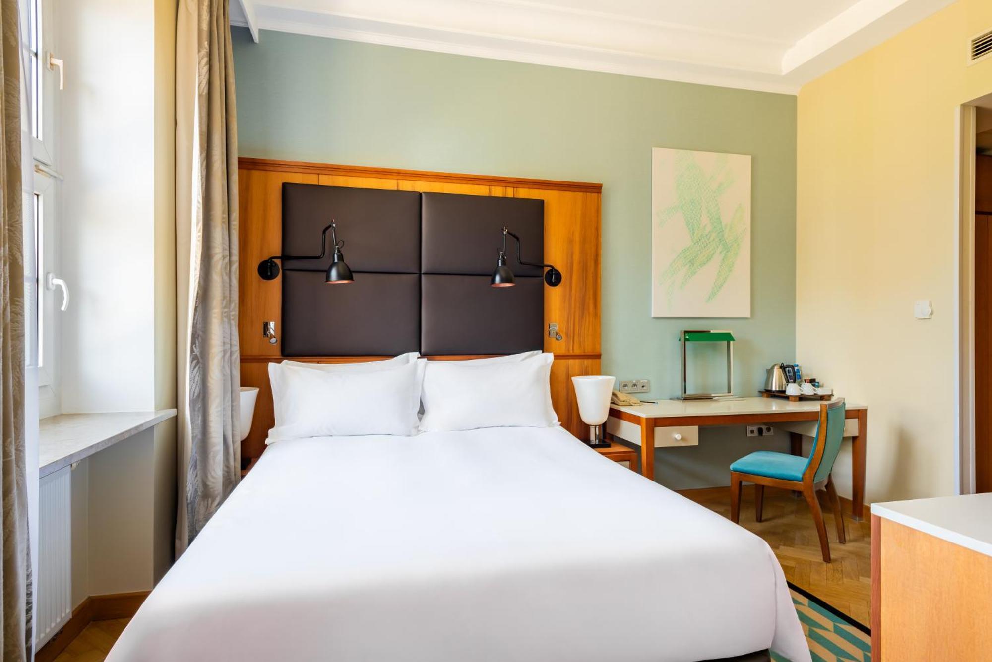 索波特索菲特大酒店 外观 照片 A room at the hotel