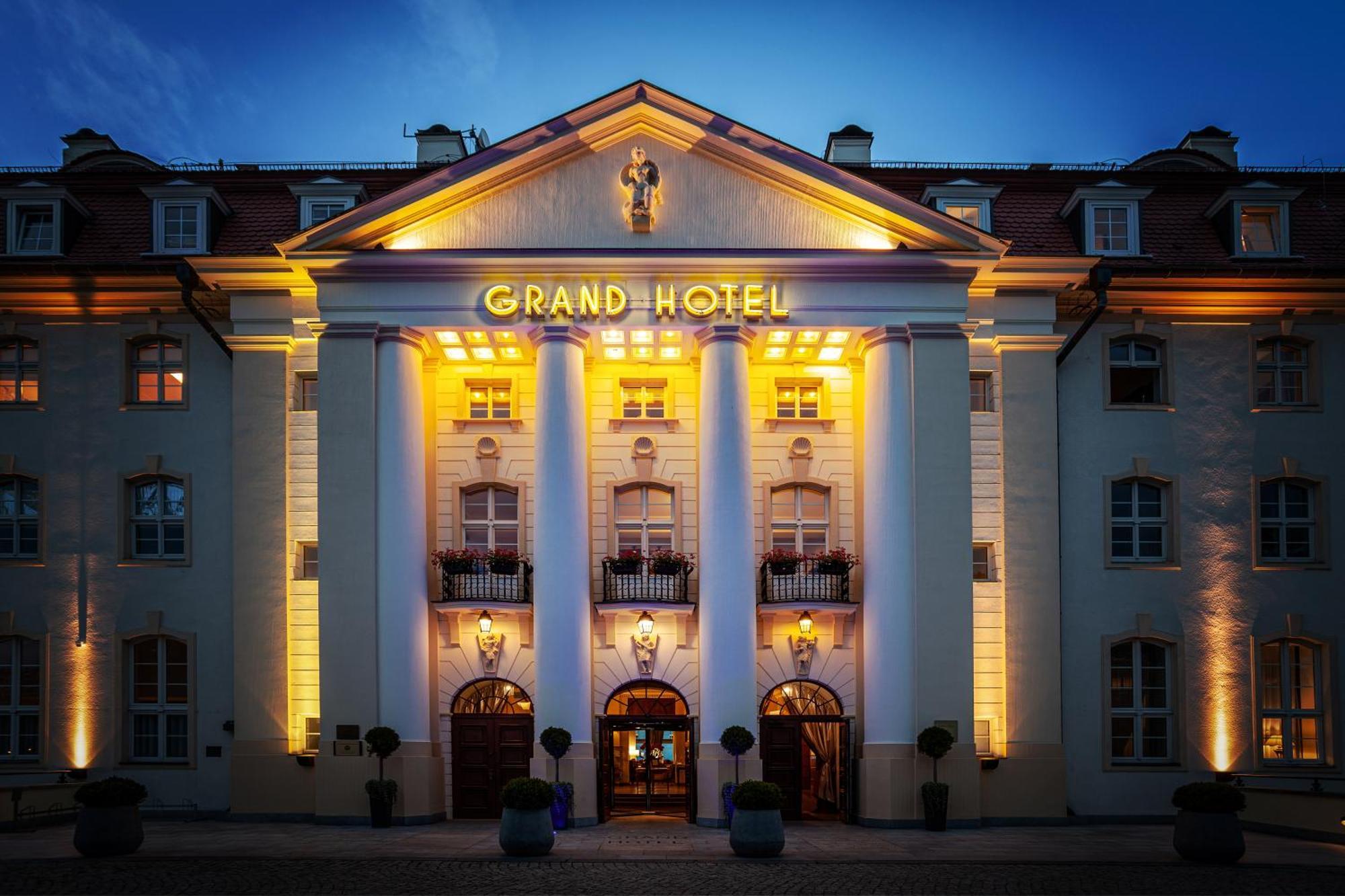 索波特索菲特大酒店 外观 照片 Grand Hotel