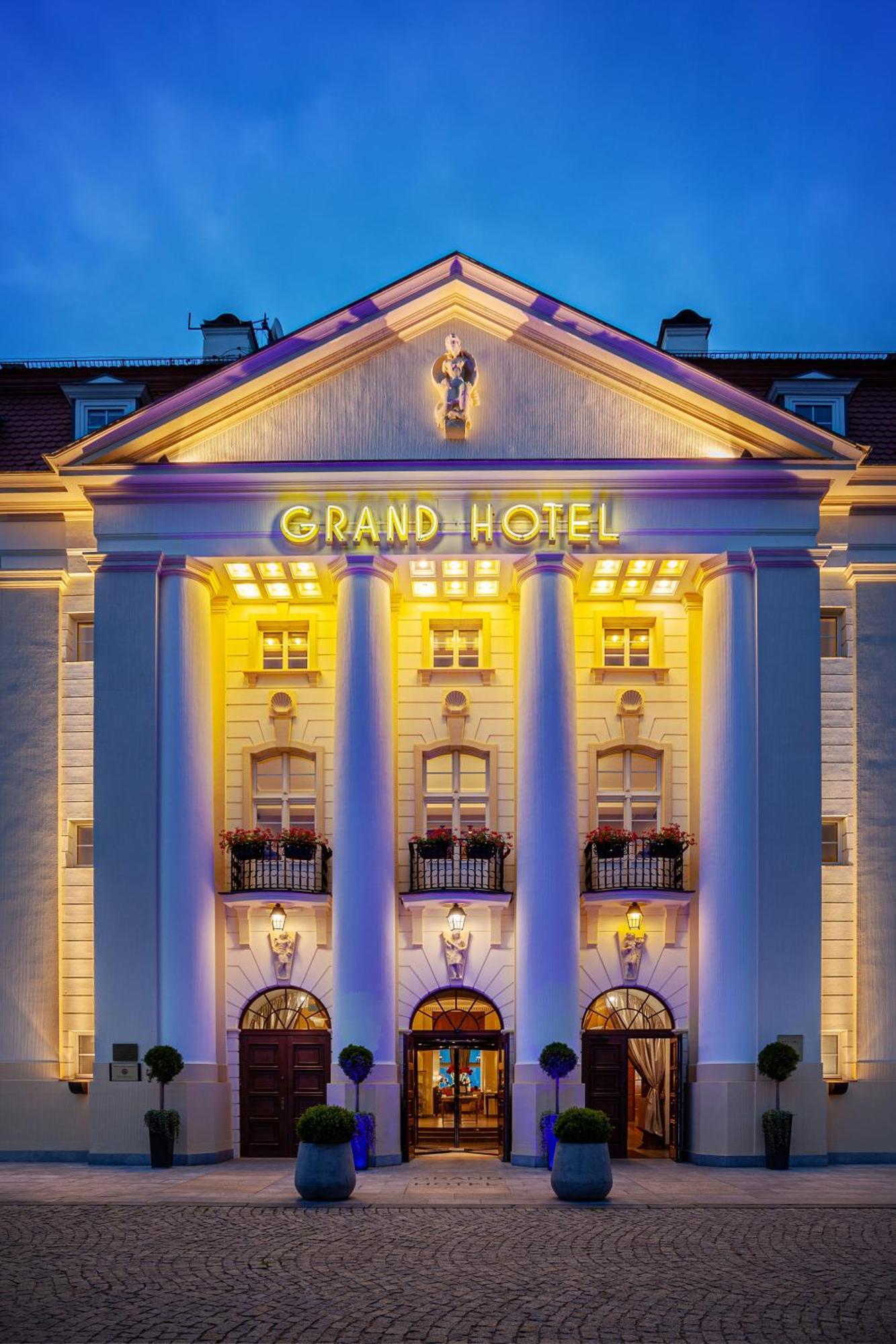 索波特索菲特大酒店 外观 照片 Grand Hotel